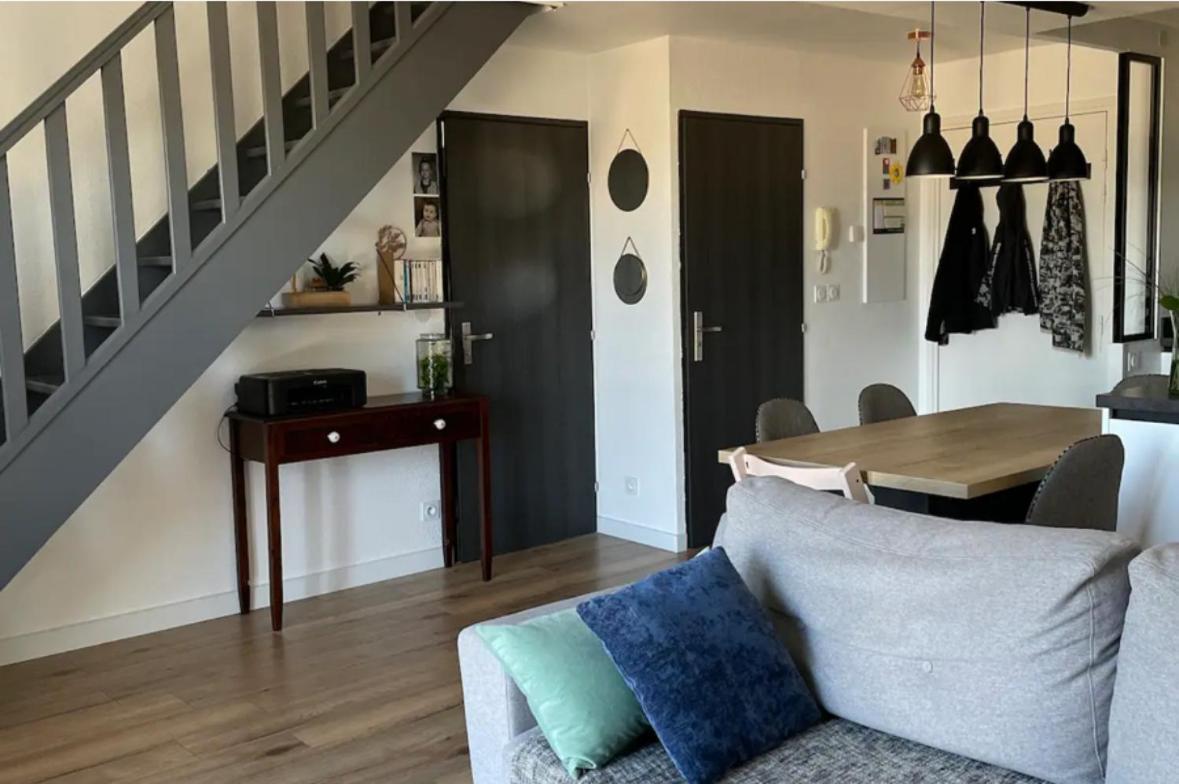 Appartement Cosy Proche Toulouse Castelginest Buitenkant foto